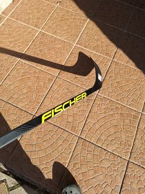 Nové hokejky Bauer a CCM-práva strana - 15