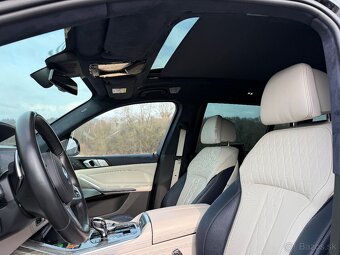 BMW X7 M50i BLACK INDIVIDUAL Plná výbava - 15