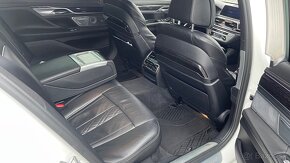 BMW Rad 7 750Li A/T - 15