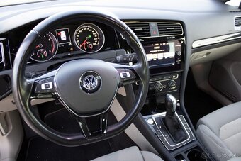 Volkswagen Golf Variant - 15