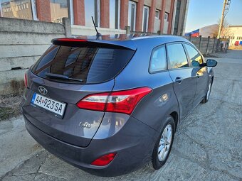 Hyundai i30 combi - 15