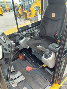 JCB 67C-1 (< 7t) - 15