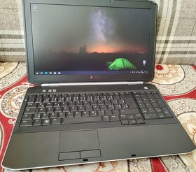 Dell Latitude E5520 - 15