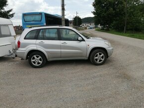 Predám toyotu Rav 4 2003 nafta 85.00kw. - 15