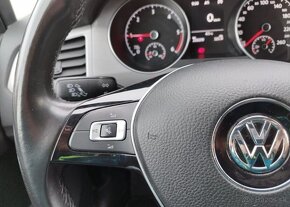 Volkswagen Golf Sportsvan 1,6 TDI VÝHŘEV NAVIGACE nafta - 15