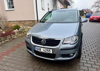 Volkswagen Touran 1,9 TDi Cross , 7 míst, Tažné nafta - 15