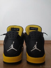 Jordan 4 Yellow Thunder - 15