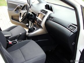 TOYOTA VERSO 1.6 EDITION BENZÍN 7 MIESTNE - 15