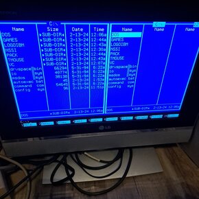 stary pocitac IBM PS/2 486DX 33mhz - 15