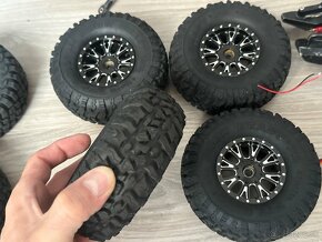 RC Crawler 1:10 TOYOTA LC70 - 15