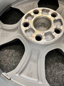 5x114,3 R17 originál alu disky Toyota RAV4 a senzory - 15