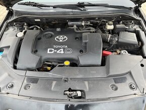 TOYOTA AVENSIS D4D 85 KW - 15