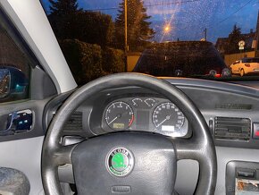 Škoda Octavia 1.6i GLX 1999 - 15