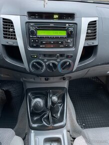 Toyota Hilux DK 2,5 D-4D 145 City - 15