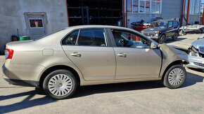 Volkswagen Jetta 1,6i 75kw - 15