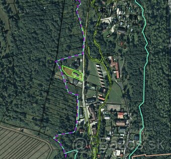 Štôla RD s troma bytmi a pozemok o rozlohe  1132m2 - 15