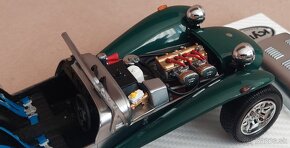 Caterham Super Seven - Kyosho 1:18 - 15