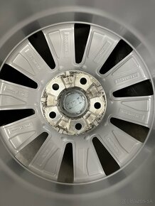 Zimná sada 5x112 R18 , 225/45/18 Audi A4 B9 - 10 Arm Gravis - 15