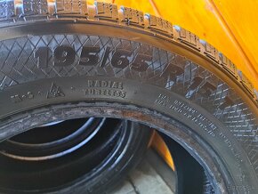 Zimné pneu Goodyear/Paxaro 195/65 R15 - 15