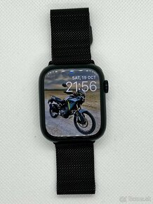 Apple Watch Series 7 45 mm - cierne - ako nove - 100% stav - 15