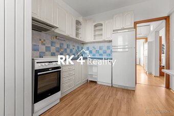 SLNEČNÝ 4-IZBOVÝ BYT S KLIMATIZÁCIOU, 82m² - VYŠEHRADSKÁ, PE - 15