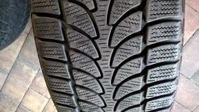 ZIMNÉ 225/60 R17 4 ks NOKIAN 6-7 mm a  4 ks BRIDGESTONE 6 mm - 15