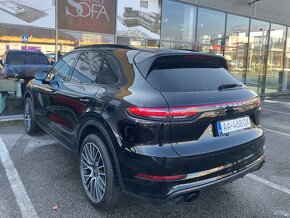 Porsche Cayenne III 3.0 V6 benzin model 2020 - 16