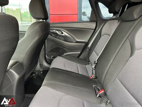 Hyundai i30 1.6 CRDi Comfort, v Záruke, Pôvodný lak, SR - 16