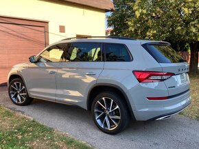 Kodiaq Sportline 4x4 7miest Nardo Grey Virtual Pano 83t. km - 16