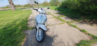 Piaggio Beverly - 16