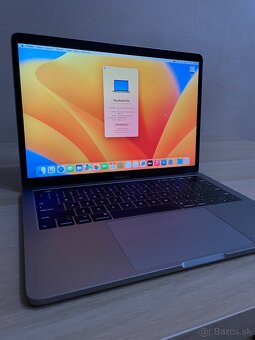 Apple Macbook Pro 2017 16GB RAM / 256GB SSD Touchbar - 16