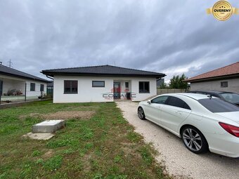 STAVIAME PRE VÁS 4 izbový RD - bungalov v N. Meste nad Váhom - 16