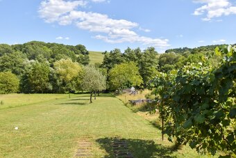 BEDES | Viacgeneračný rodinný dom, pozemok 1761m2, Handlová - 16