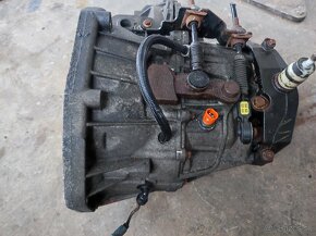 Diely motora a prevodovka 2.0 dCi CDTI 84kw prevodovka PF6 - 16