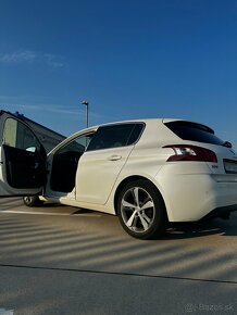 Peugeot 308 hatchback blue HDI 110kw - 16