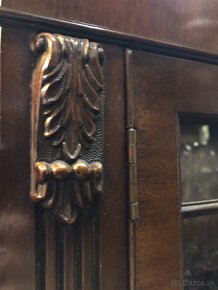 Stará krásna chalupárska drevená vitrína príborník - 16