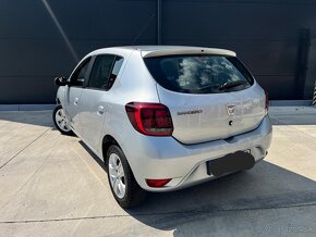 Dacia Sandero  Artica. - 16