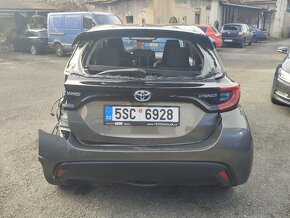 Toyota Yaris Hybrid , 1.5, Benzín, rv. 08/2021 - 16