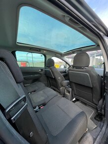 Peugeot 5008 1.6e - 16