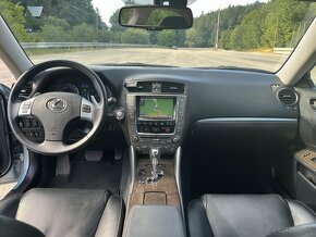 Lexus IS250 Luxury - 16