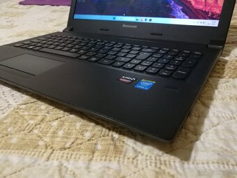 Lenovo. SSD 256 GB. RAM 16 GB. 15,6“ FHD. Grafika 2+8 GB. - 16