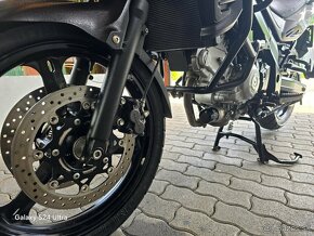 Suzuki DL 650 V strom 2015 ABS TOP stav gar.km - 16