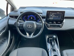 Toyota Corolla sedan SND 1,8 Hybrid CVT Comfort Tech - 16
