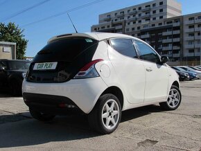 Lancia Ypsilon 0,9 t.air CNG Benzin - 16