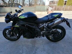 TRIUMPH Speed Triple RS 4/2021 znížená cena - 16