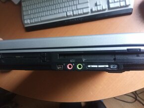 Hp compaq nx 9005 - 16