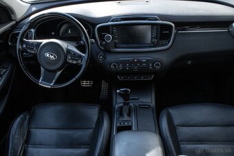 Kia Sorento - 16