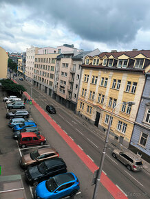 PRENAJATÉ NANOVO ZREKONŠTRUOVANÝ byt priamo v centre Dunaj - 16