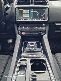 Jaguar F-Pace 2.0 d,4x4,69000km,automat - 16