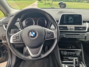 BMW 218d xDrive Gran Tourer - 16